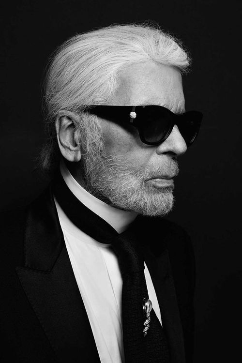 KARL LAGERFELD, CREATIVE DIRECTOR FOR CHANEL DIES AGE 85