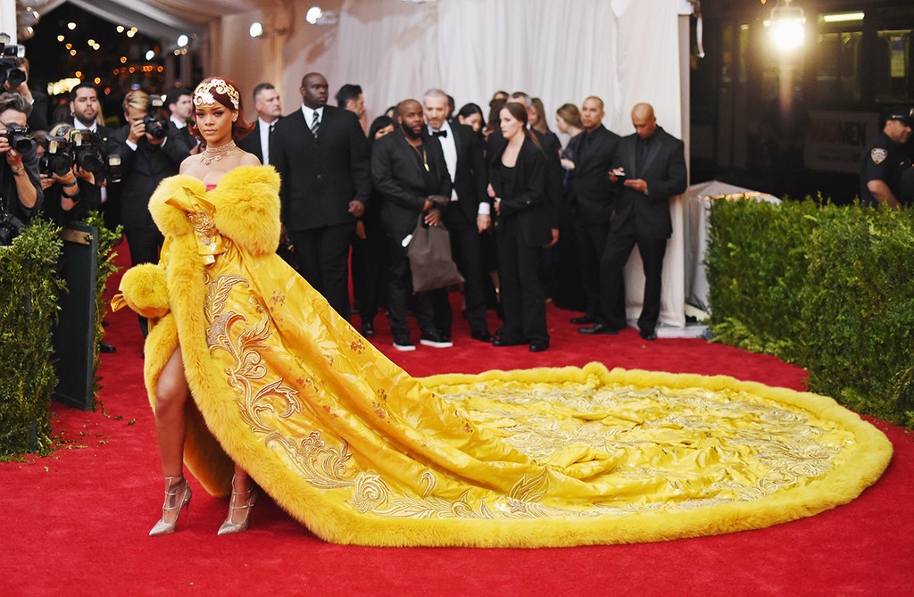 THE BEST MET GALA RED CARPET LOOKS OF ALL TIME