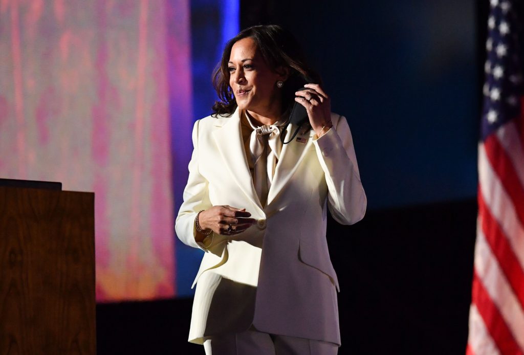 KAMALA HARRIS WEARS WHITE SUIT TO DELIVER VICTORY SPEECH - Front Row ...