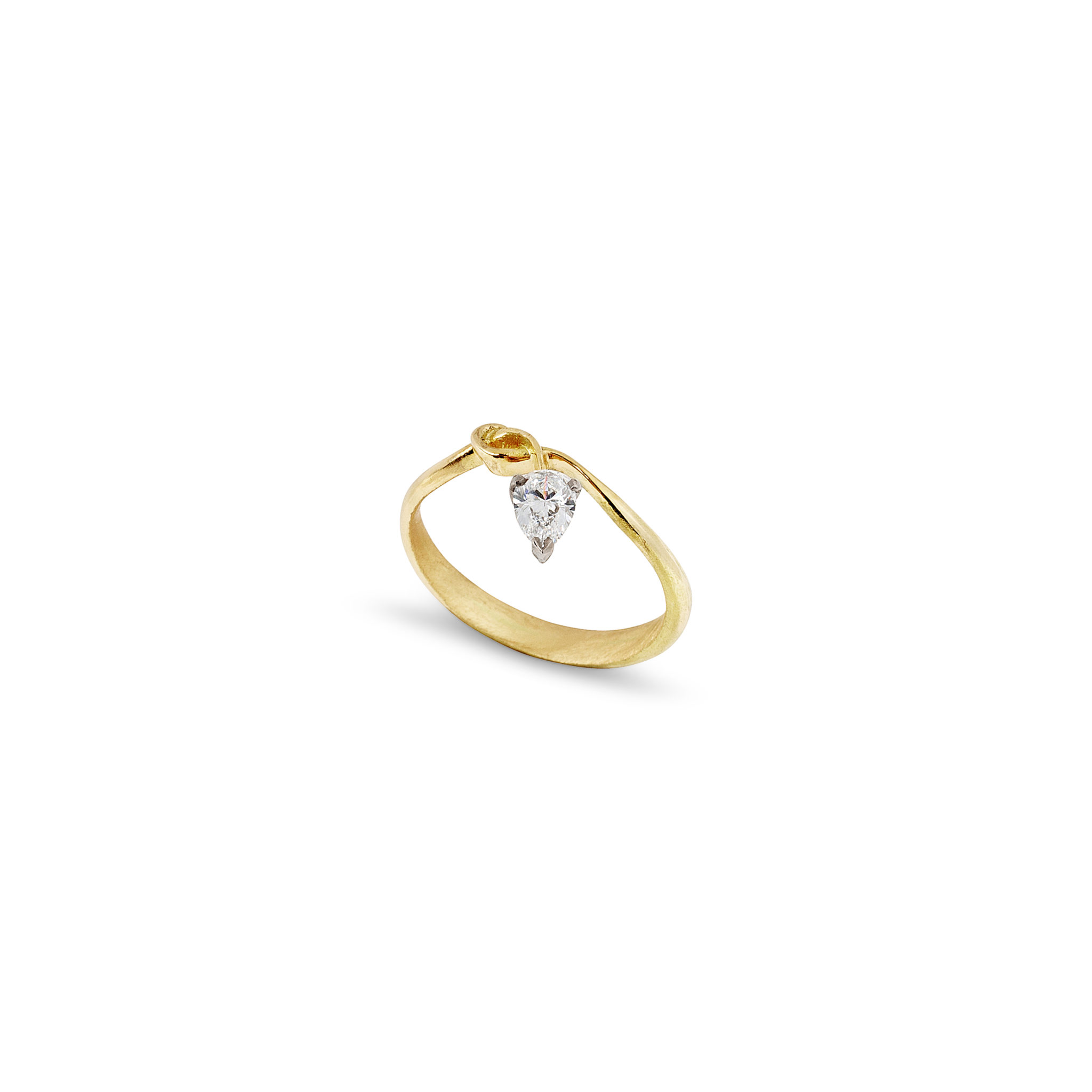 Jessie-Thomas-18ct-yellow-gold-diamond-ring-alternative-engagement