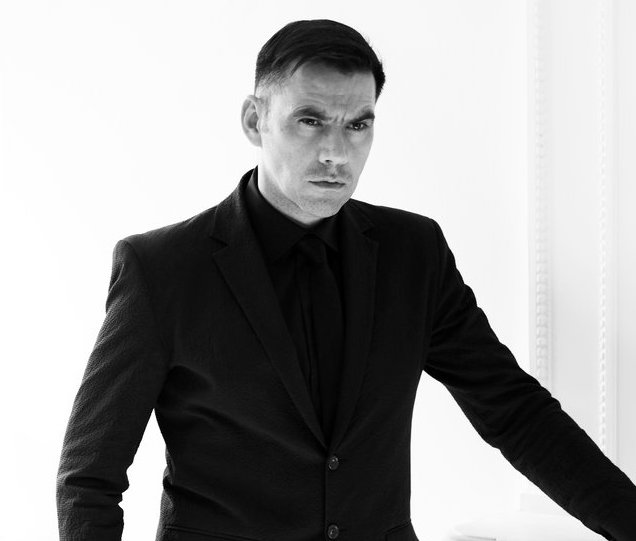 roland-mouret-has-entered-administration