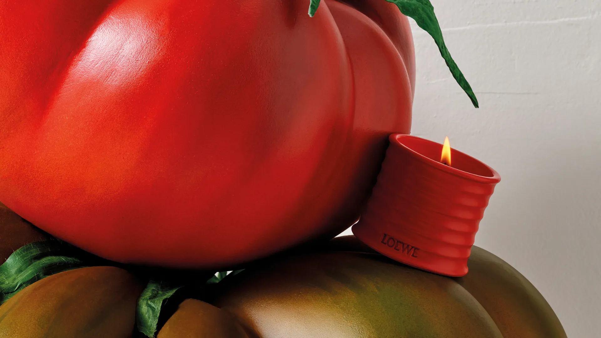 shop-now-5-must-have-tomato-candles